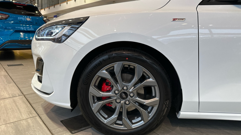 Ford Focus 1.0 EcoBoost Hybrid mHEV 155 ST-Line 5dr Auto Petrol Hatchback